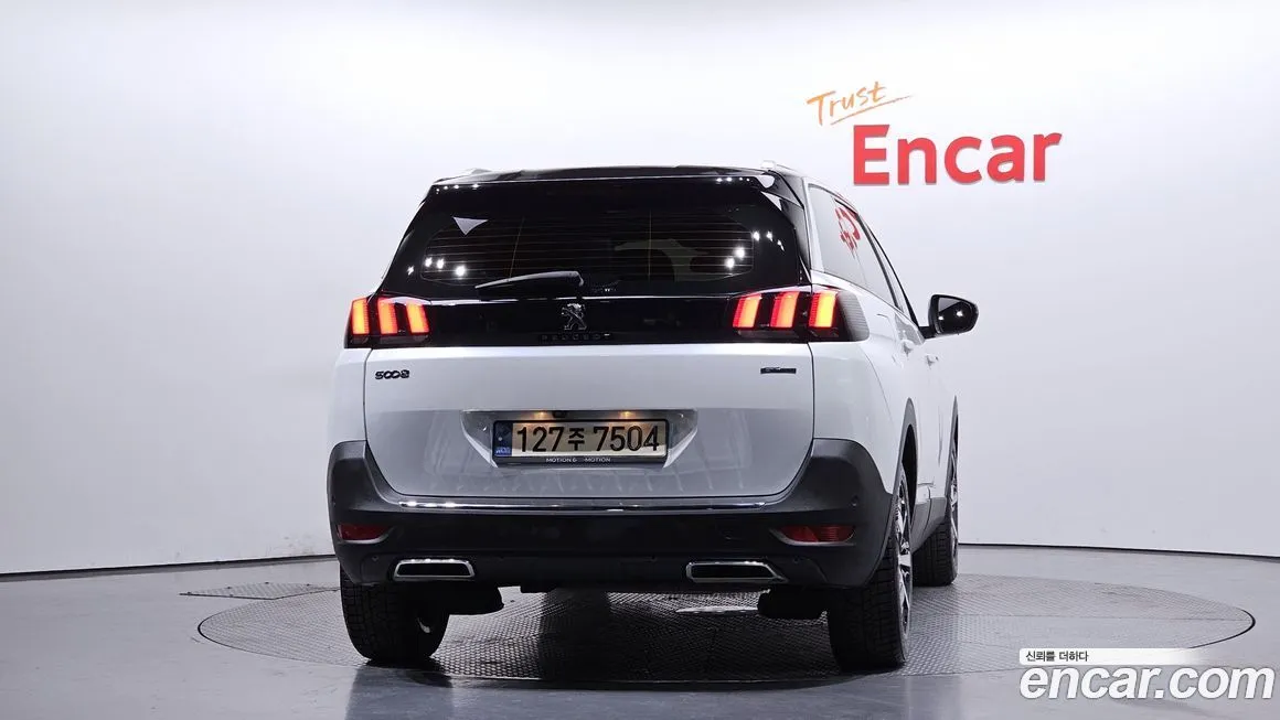 Peugeot 5008 2021 из KR, фото 5
