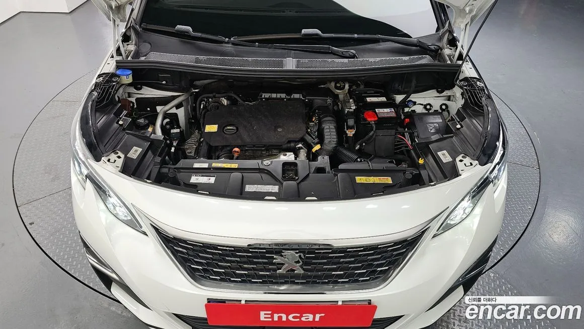 Peugeot 5008 2021 из KR, фото 8