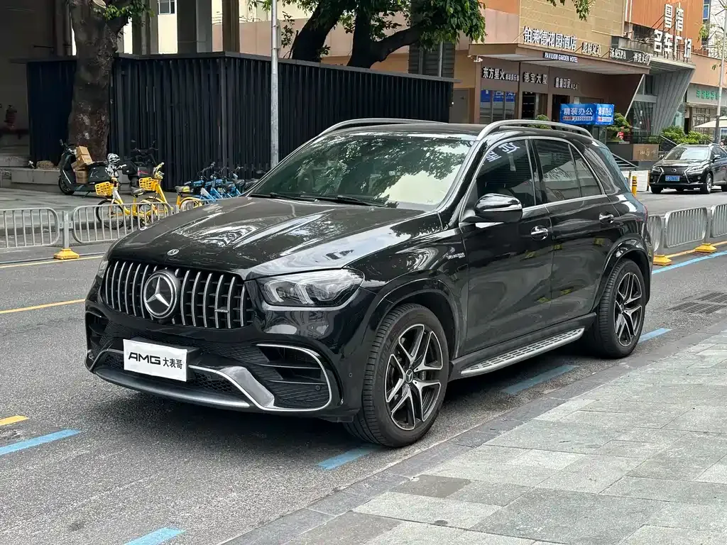 Mercedes-Benz GLE AMG — фото 1