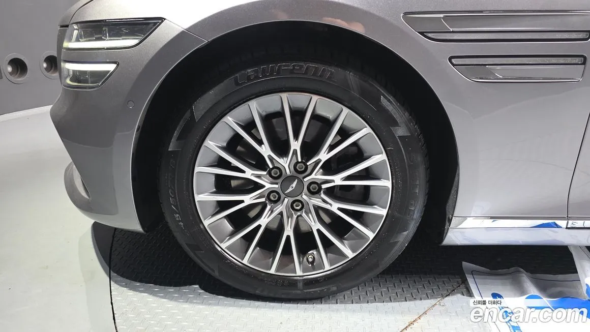 Genesis G80 — фото 10