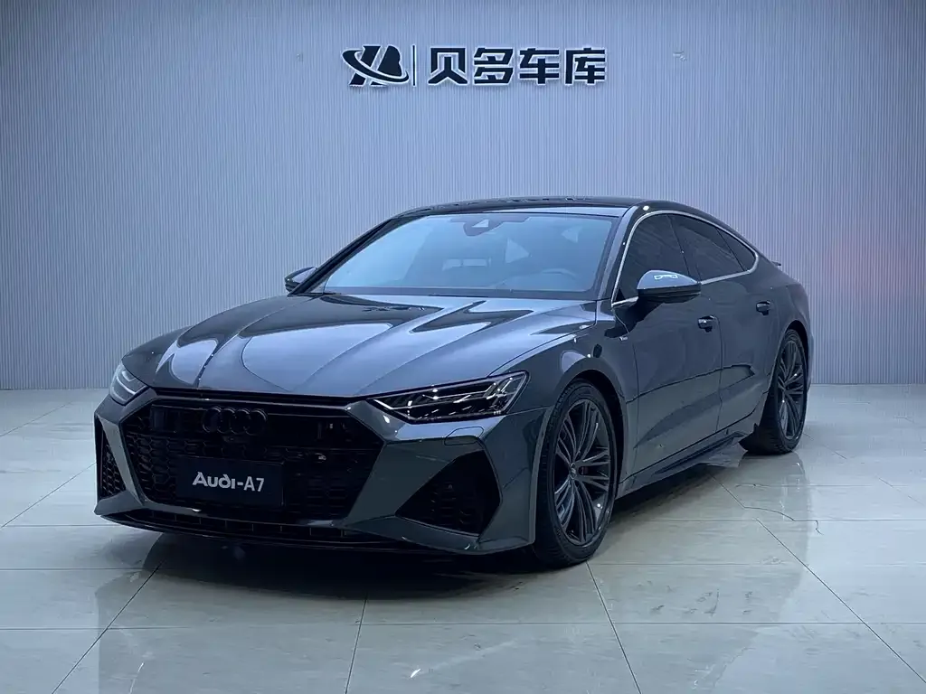 Audi A7 — фото 1