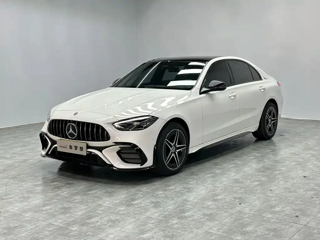 Mercedes-Benz C-Class — фото 1