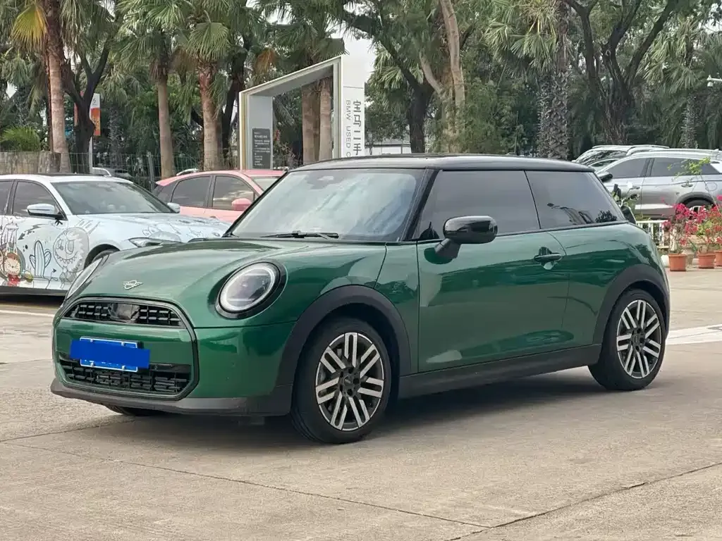MINI Cooper (3-door) 2025 из CN, фото 1