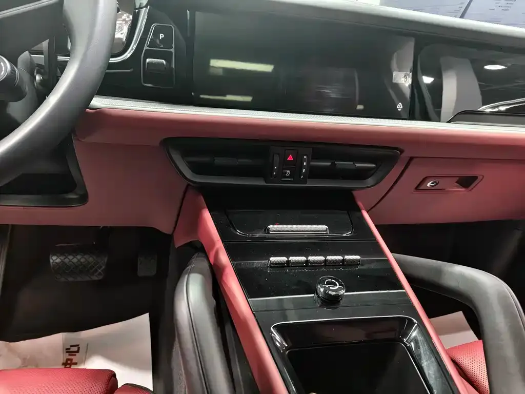 Porsche Cayenne 2025 из CN, фото 2