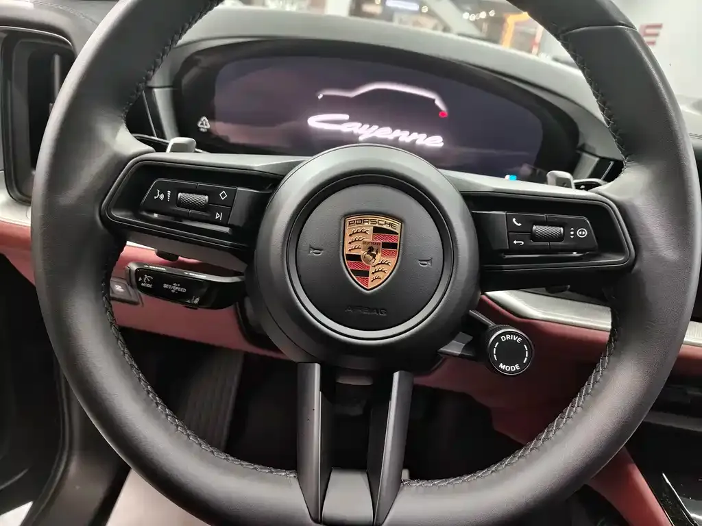 Porsche Cayenne 2025 из CN, фото 9