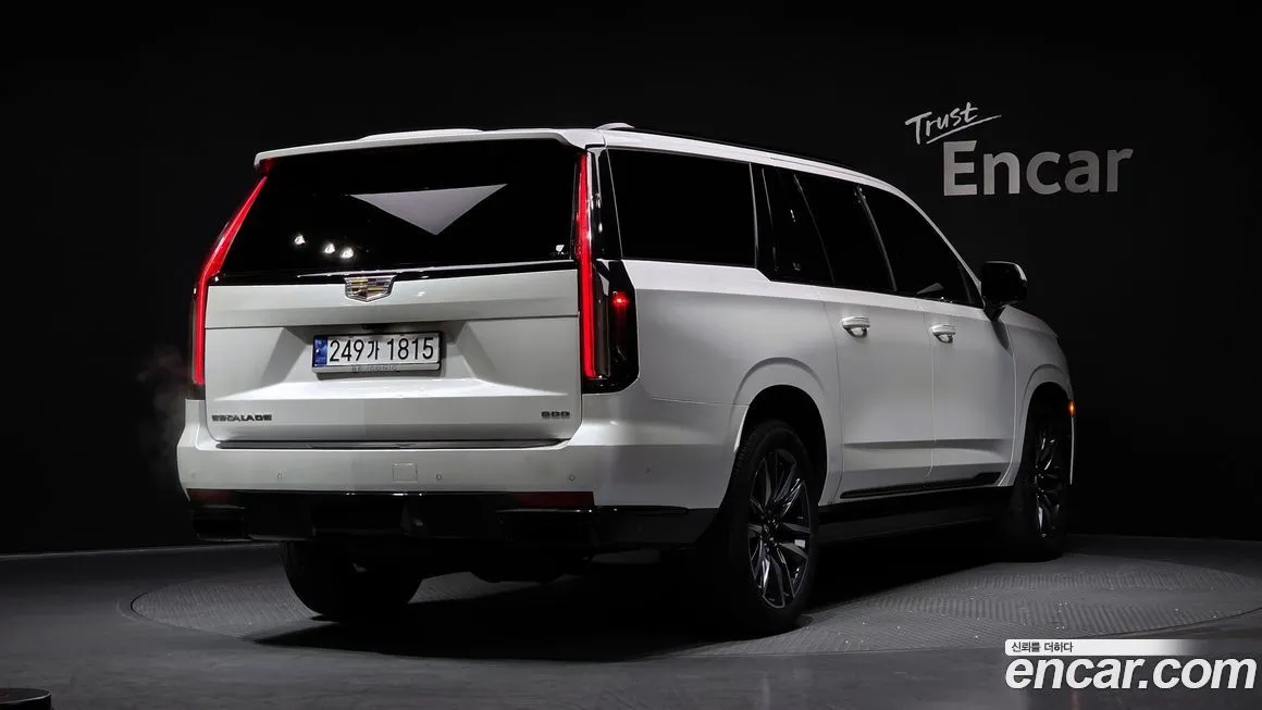 Cadillac Escalade 2023 из KR, фото 4