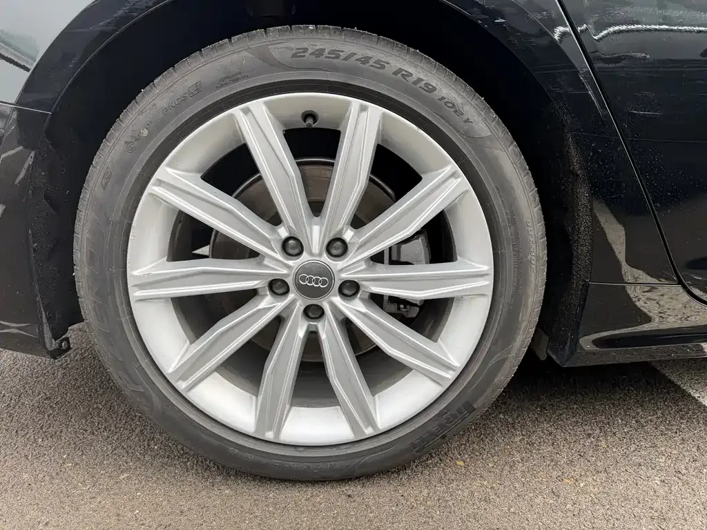 Audi A6L 2021 из CN, фото 2