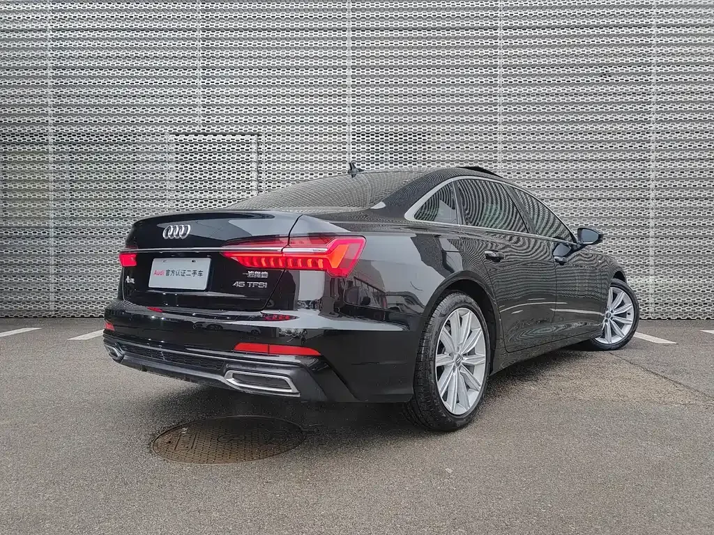 Audi A6L 2021 из CN, фото 6