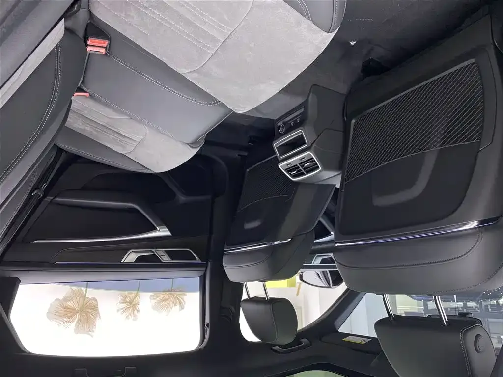 Audi A6L 2023 из CN, фото 8