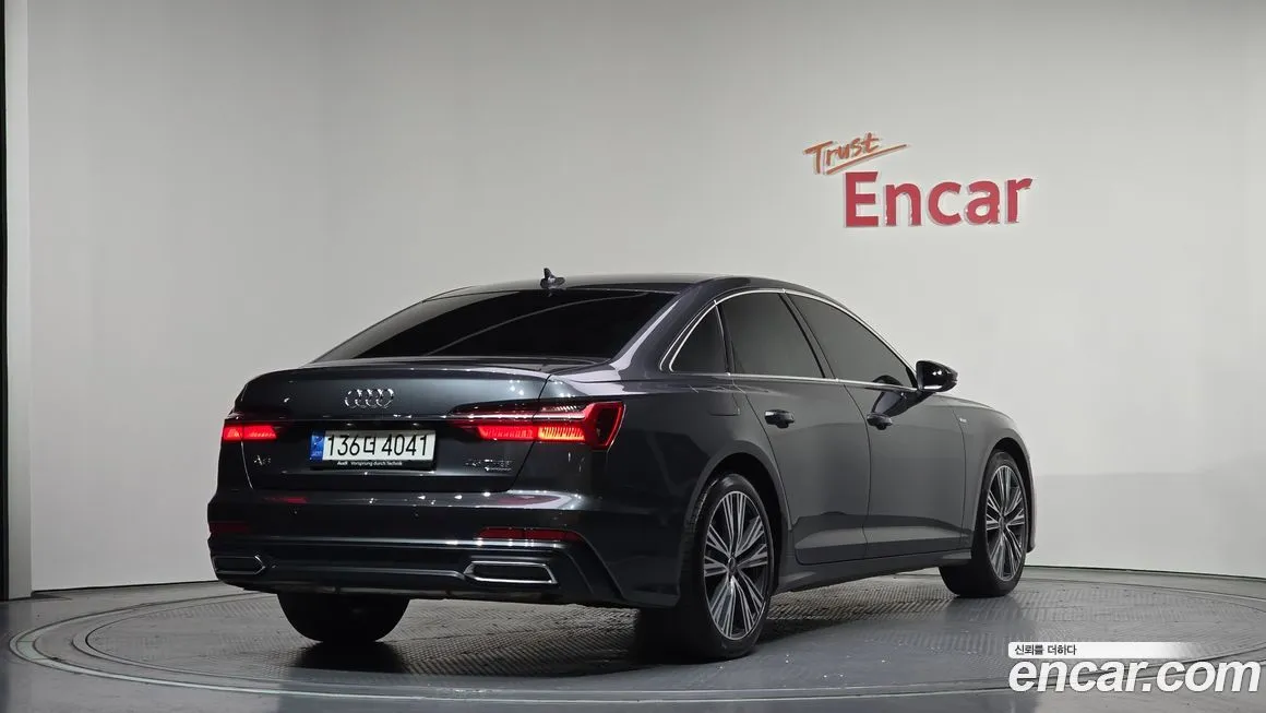 Audi A6 — фото 8