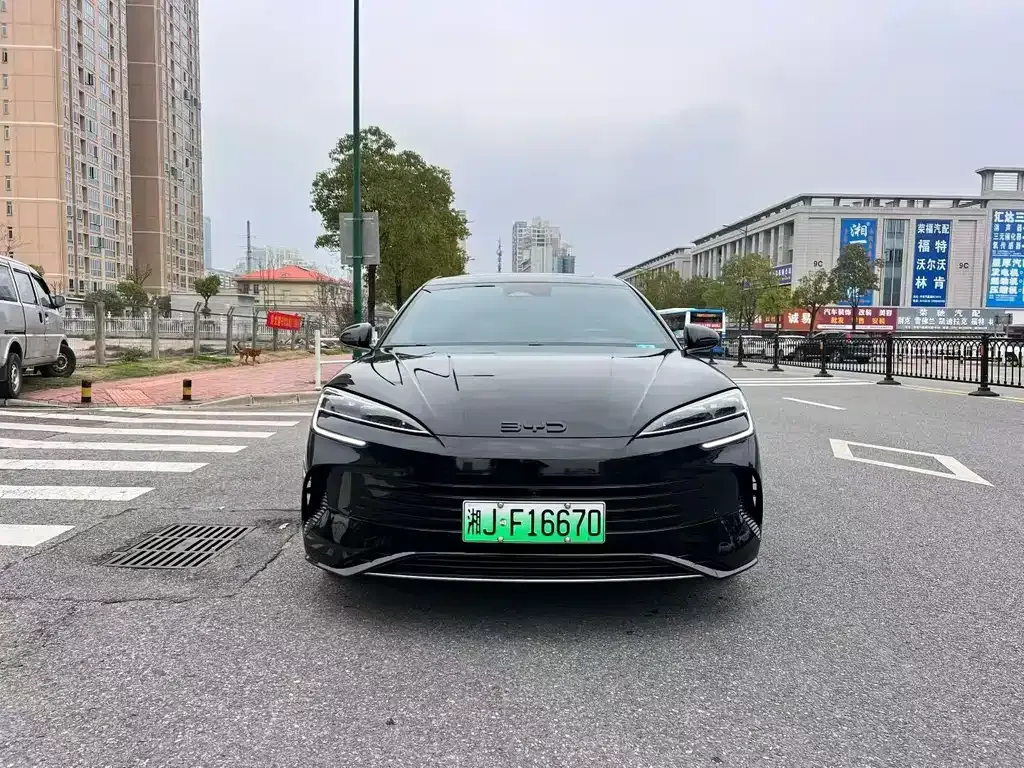 BYD Seal 07 DM-i — фото 6