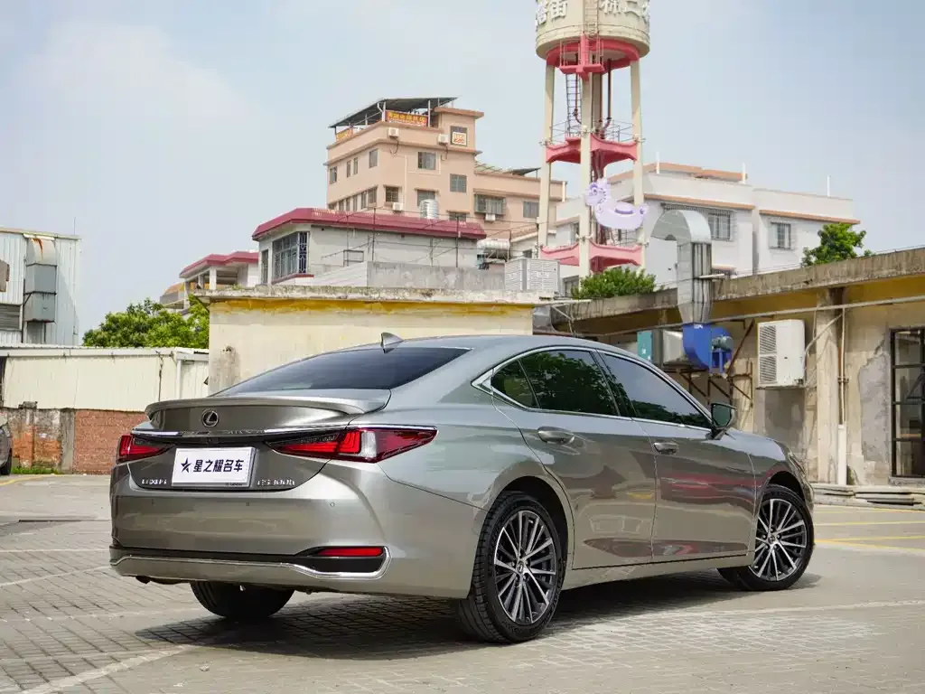 Lexus ES 2023 из CN, фото 7
