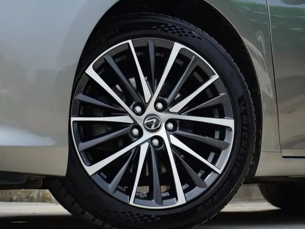 Lexus ES 2023 из CN, фото 4