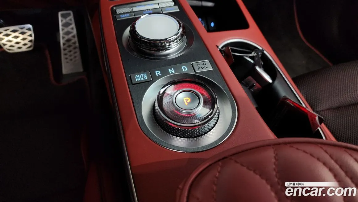 Genesis GV70 — фото 10