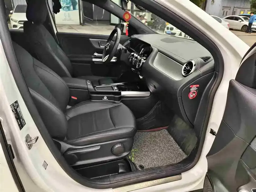 Mercedes-Benz GLA 2024 из CN, фото 5