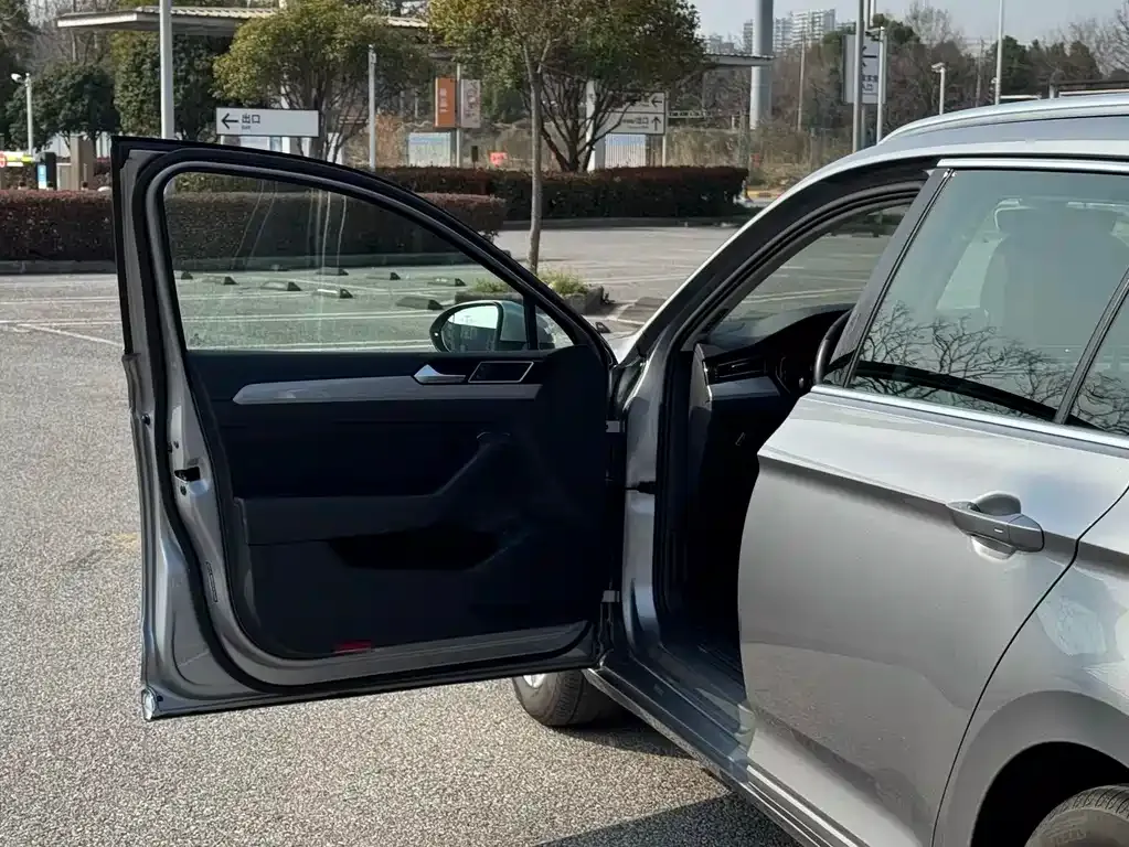 Volkswagen Viloran 2023 из CN, фото 9