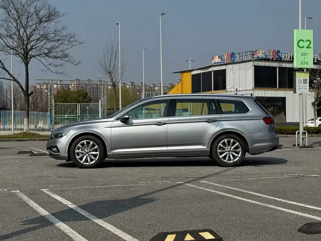 Volkswagen Viloran 2023 из CN, фото 6