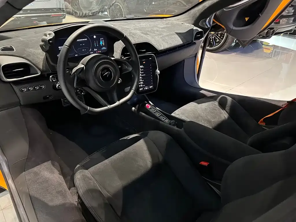 McLaren Artura 2025 из CN, фото 3