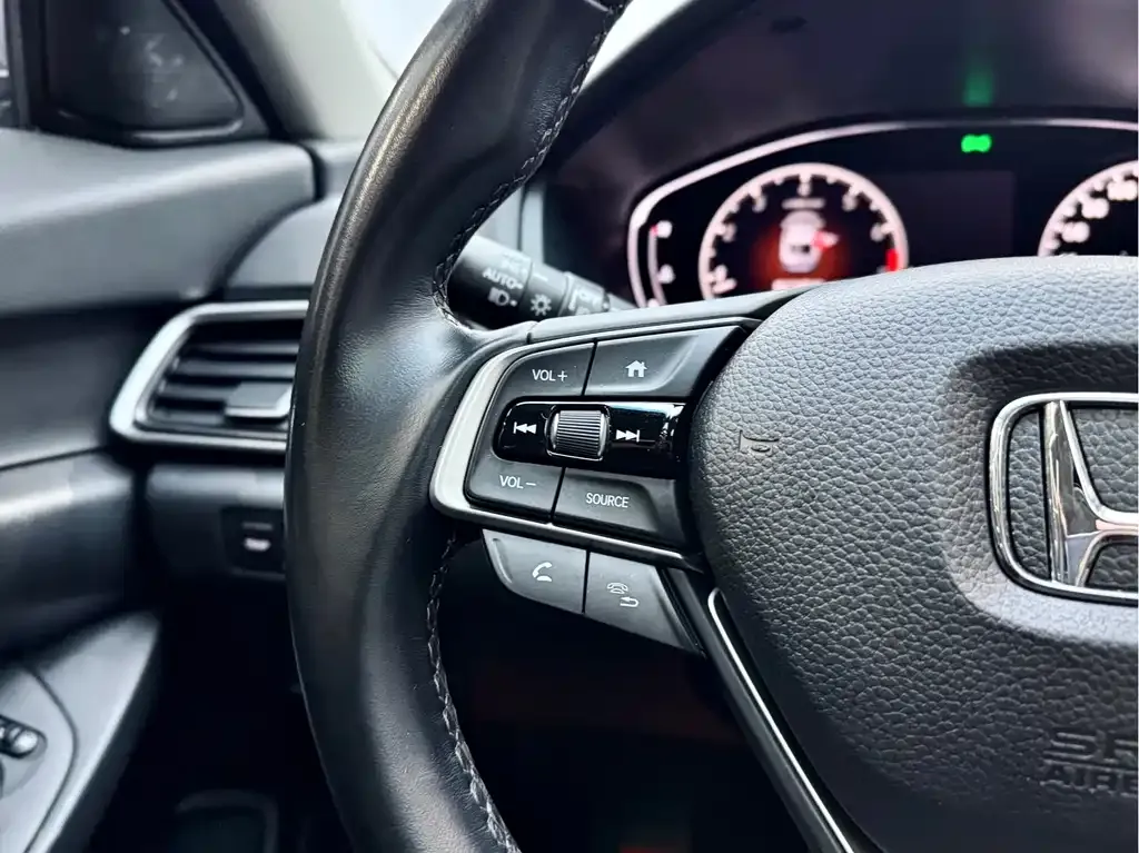 Honda Accord — фото 3