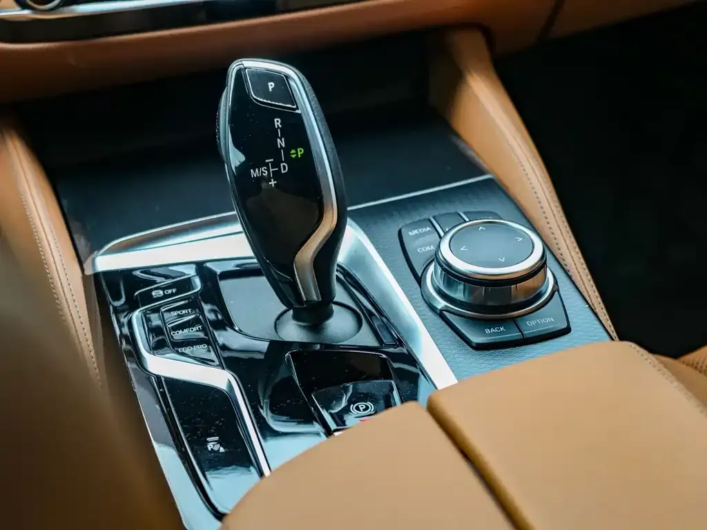 BMW 5 Series (Import) — фото 3