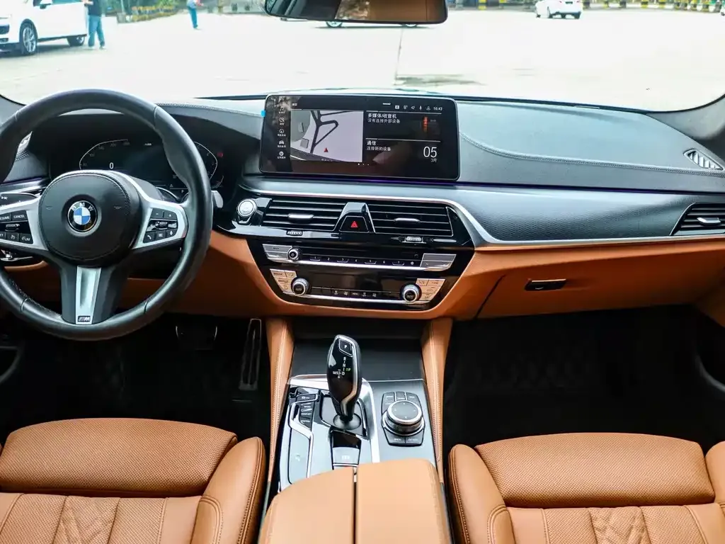 BMW 5 Series (Import) — фото 4