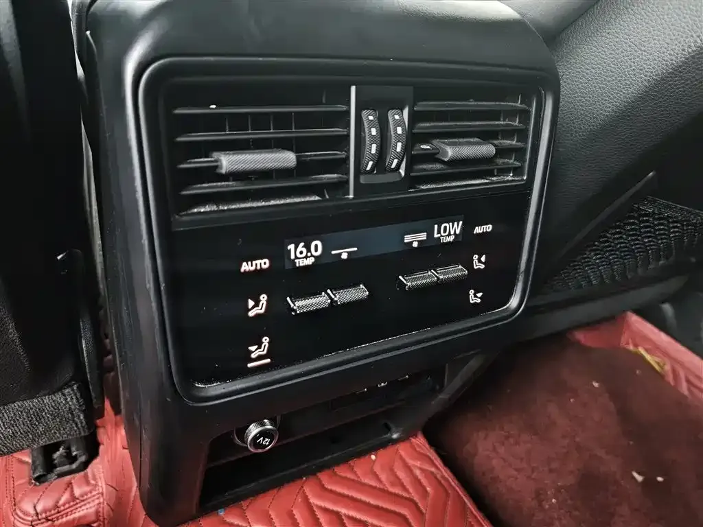 Porsche Cayenne 2024 из CN, фото 5