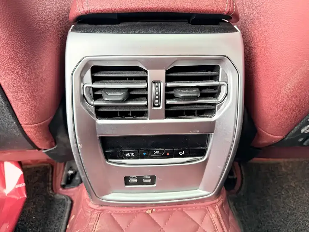 BMW 3 Series 2021 из CN, фото 2