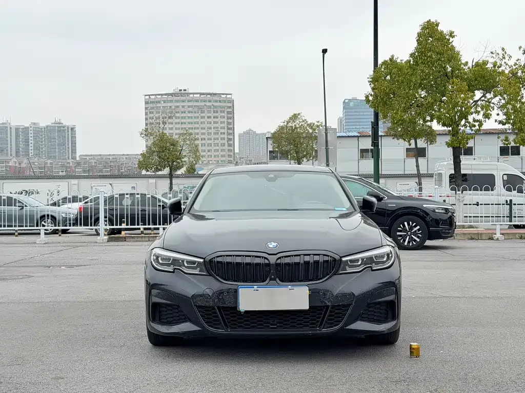BMW 3 Series 2021 из CN, фото 10