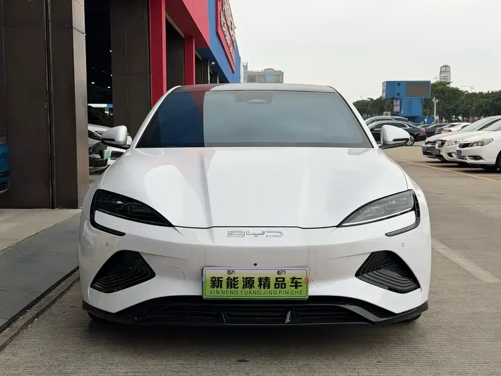 BYD Seal — фото 6