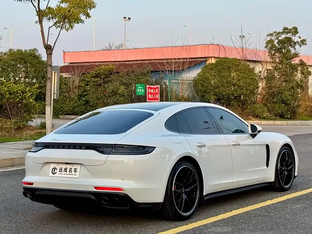 Porsche Panamera — фото 6