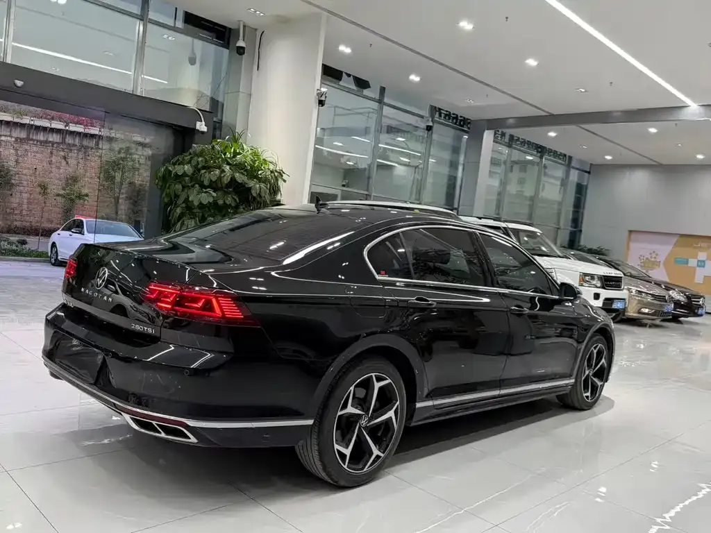 Volkswagen Magotan 2023 из CN, фото 5