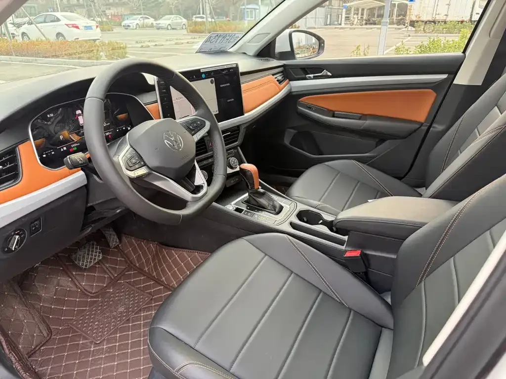 Volkswagen Bora 2025 из CN, фото 5