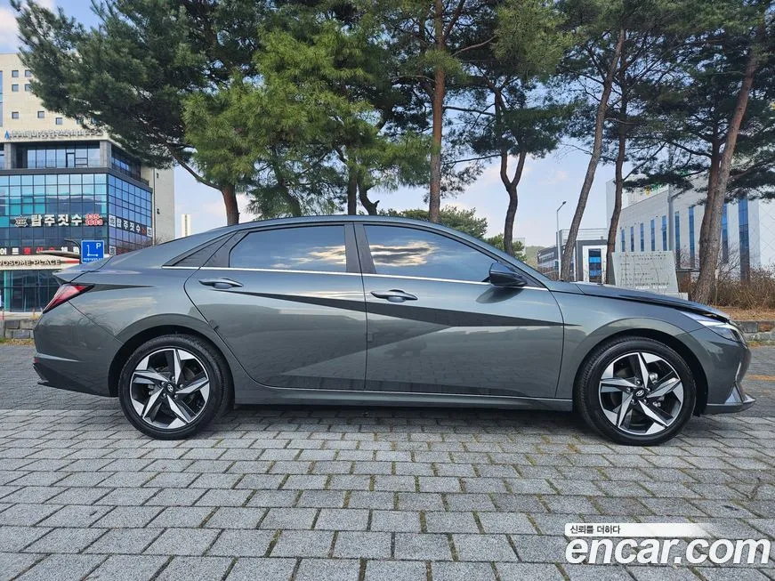 Hyundai AVANTE — фото 9