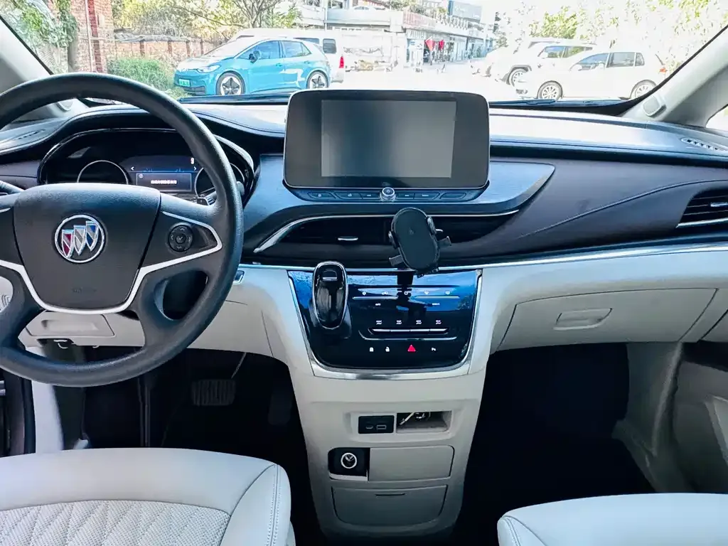 Buick GL8 2022 из CN, фото 8