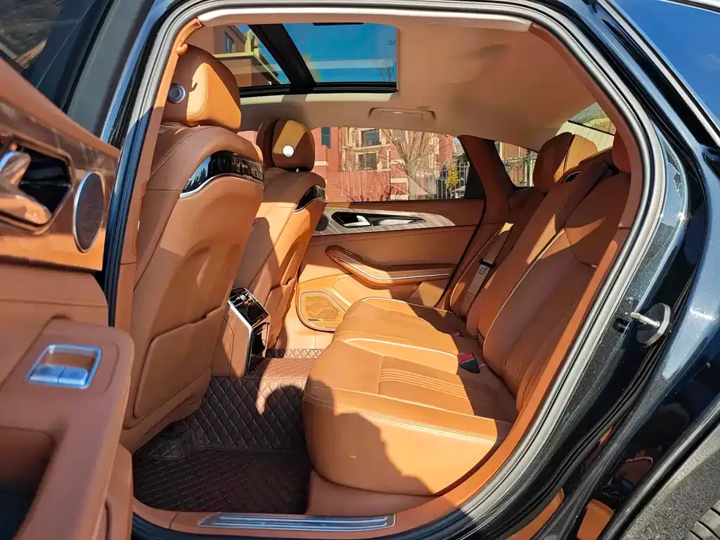 Hongqi H9 2022 из CN, фото 3