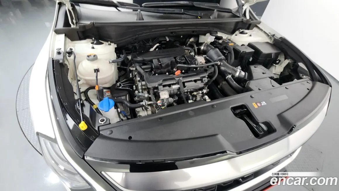 Kia Sportage — фото 10