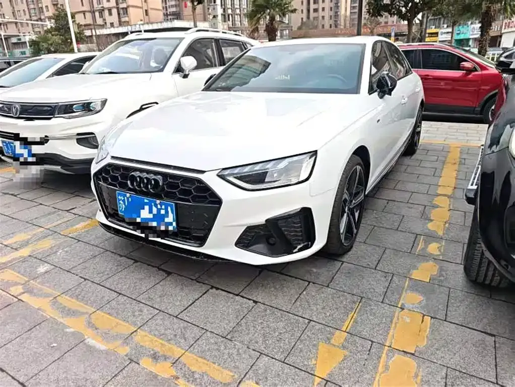 Audi A4L 2025 из CN, фото 3