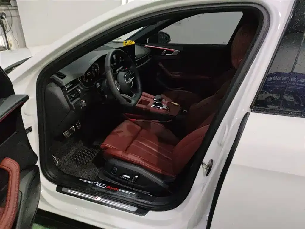 Audi A4L 2025 из CN, фото 5
