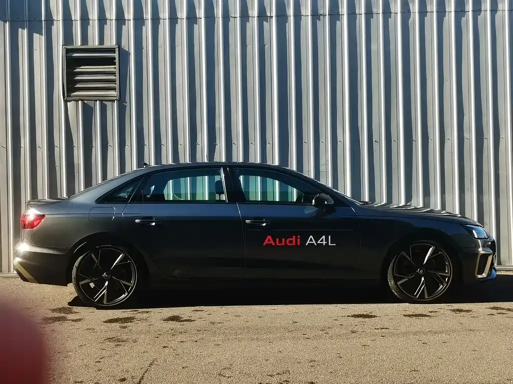 Audi A4L — фото 6