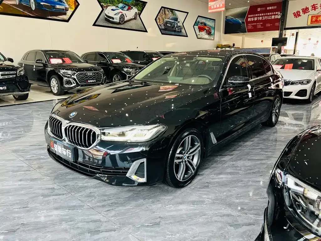BMW 5 Series — фото 1