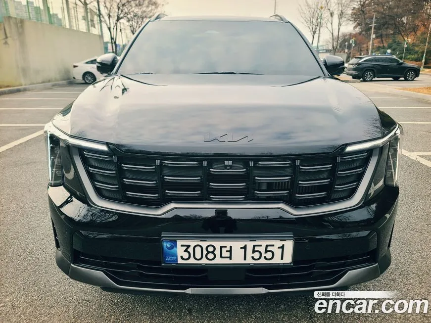 Kia Sorento — фото 1