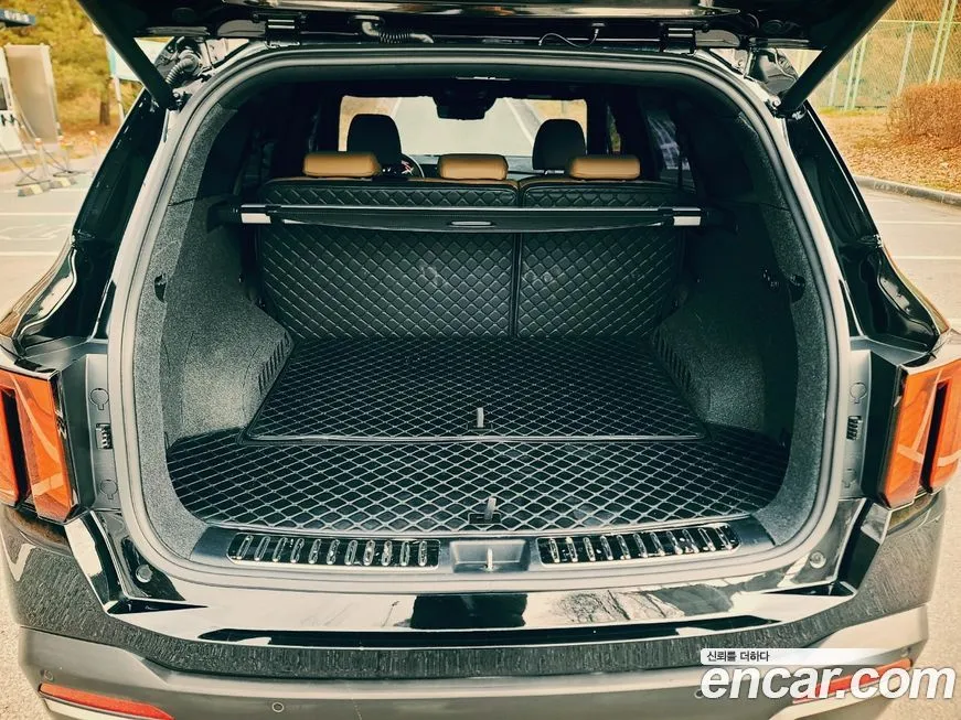 Kia Sorento — фото 6