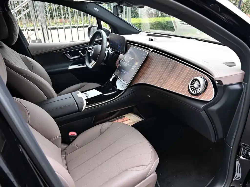 Mercedes-Benz EQE SUV 2025 из CN, фото 3