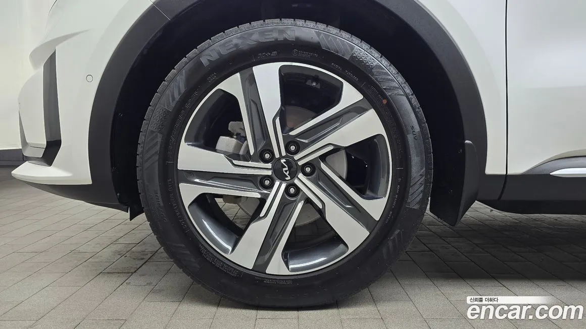 Kia Sorento — фото 6