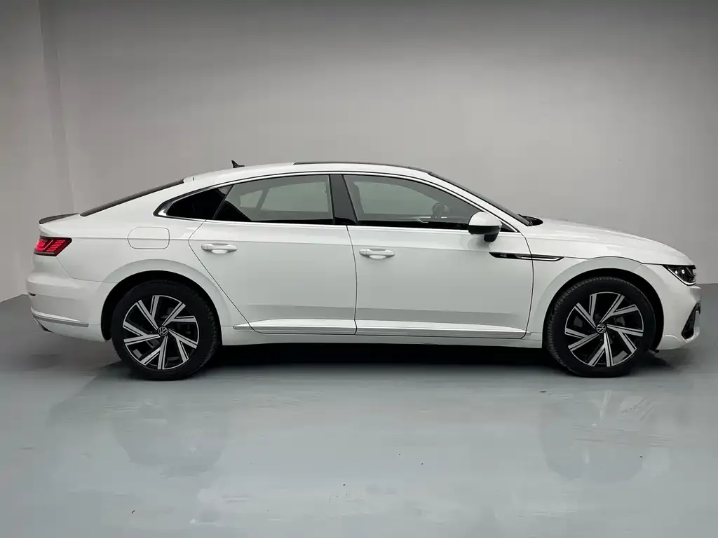 Volkswagen CC 2022 из CN, фото 4