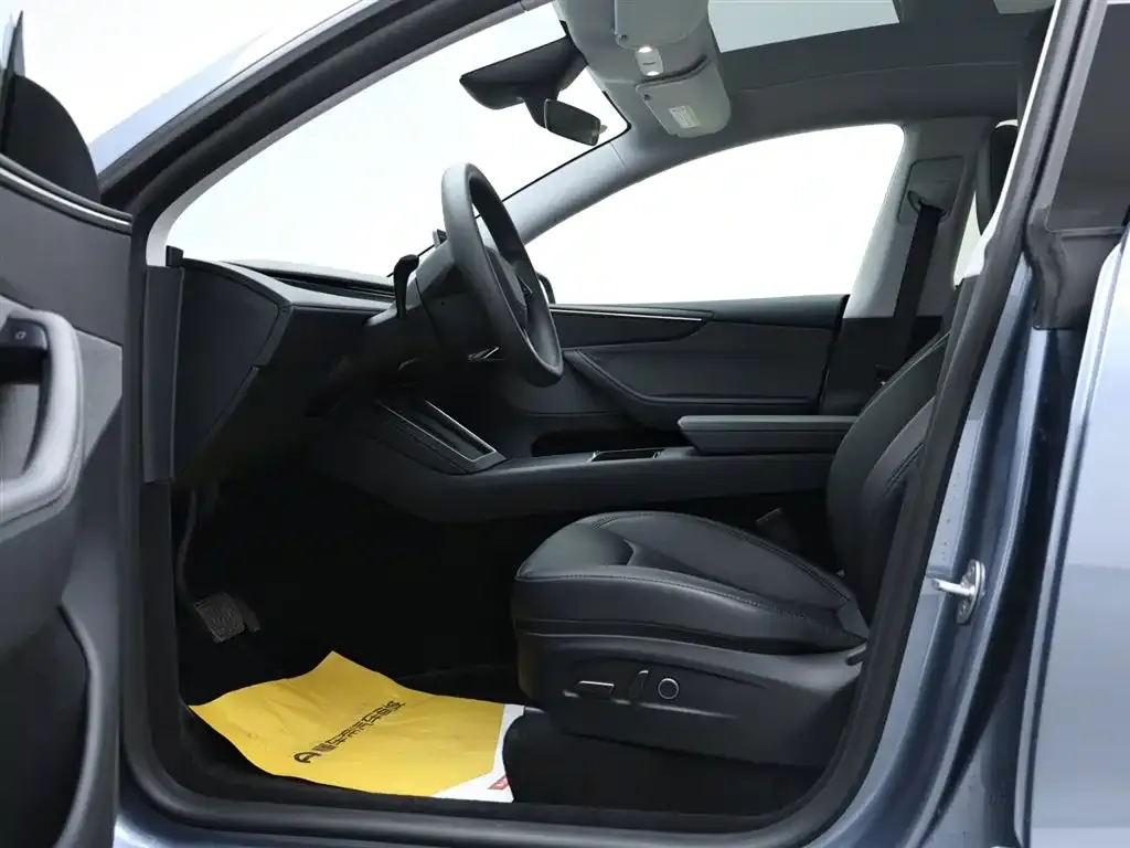 Tesla Model Y 2025 из CN, фото 9