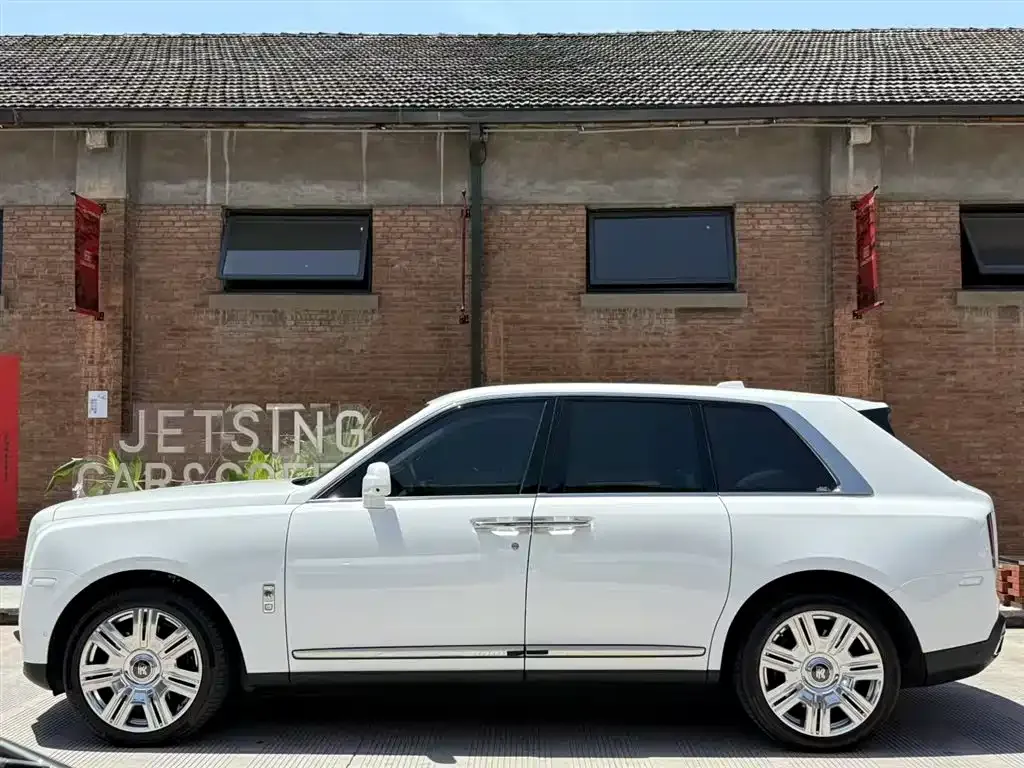 Rolls-Royce Cullinan 2023 из CN, фото 9