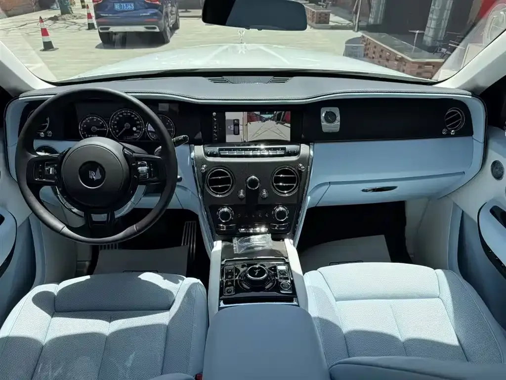 Rolls-Royce Cullinan 2023 из CN, фото 2