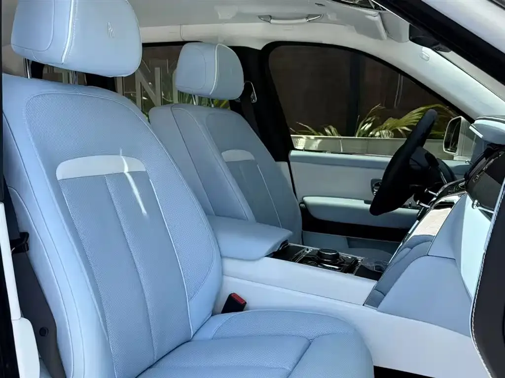 Rolls-Royce Cullinan 2023 из CN, фото 7