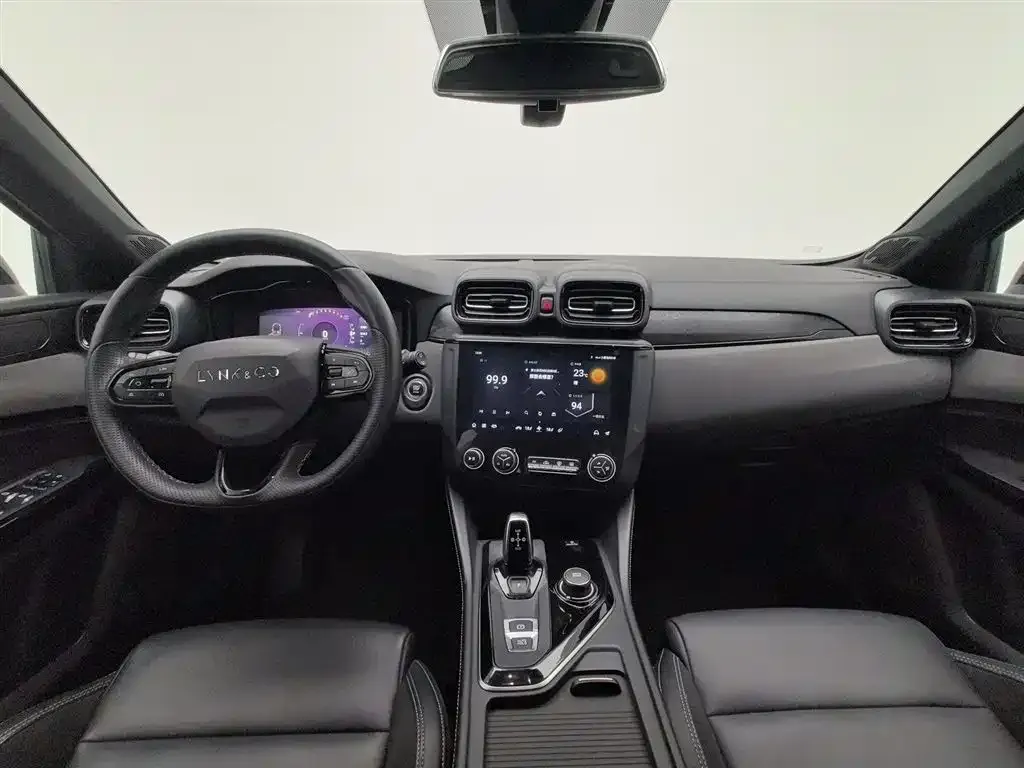Lynk & Co 02 Hatchback 2023 из CN, фото 7
